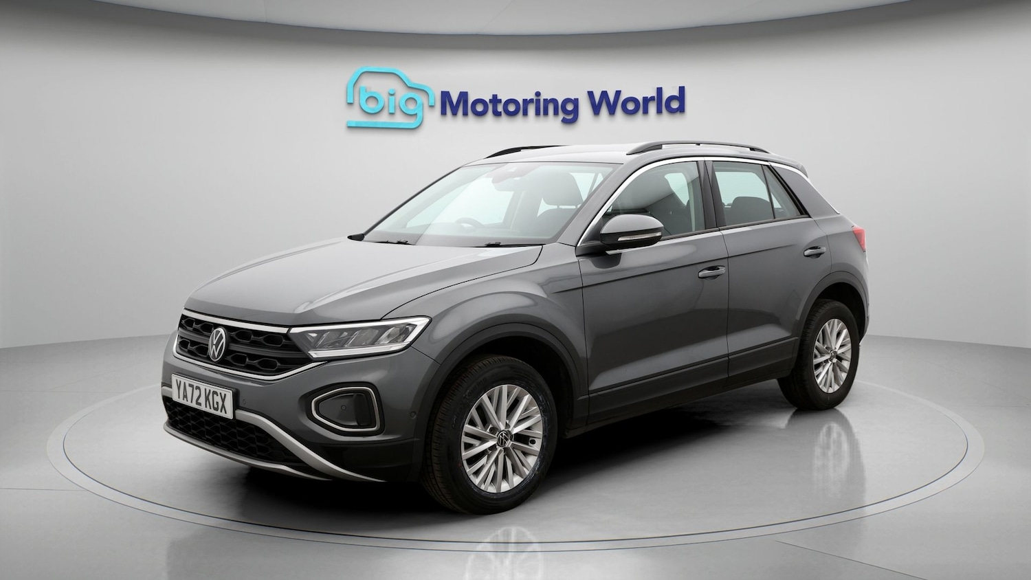 Used Volkswagen T-Roc 2023 for sale - 77435555: Photo 3