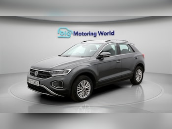 Used Volkswagen T-Roc 2023 for sale - 77435555: Photo