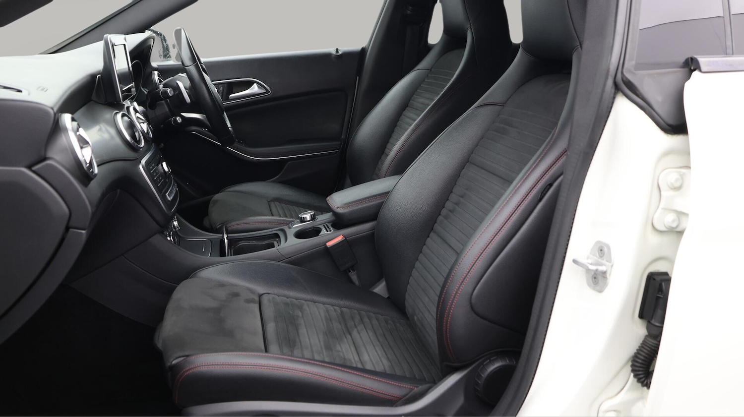 Used Mercedes-Benz CLA 2017 for sale - 76425844: Photo 15