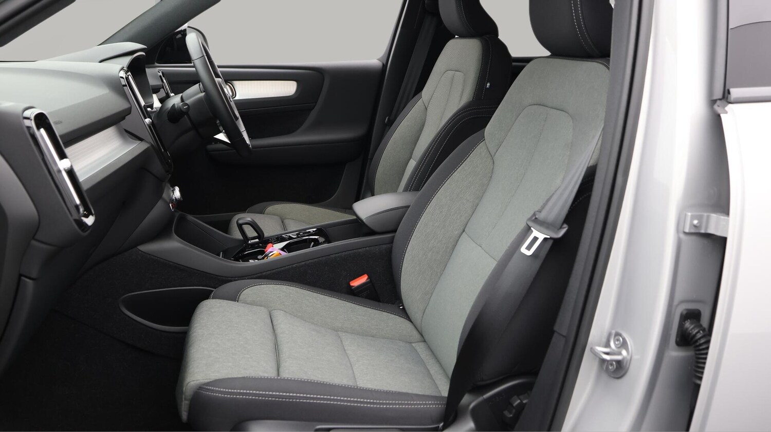 Used Volvo XC40 2022 for sale - 75914813: Photo 15