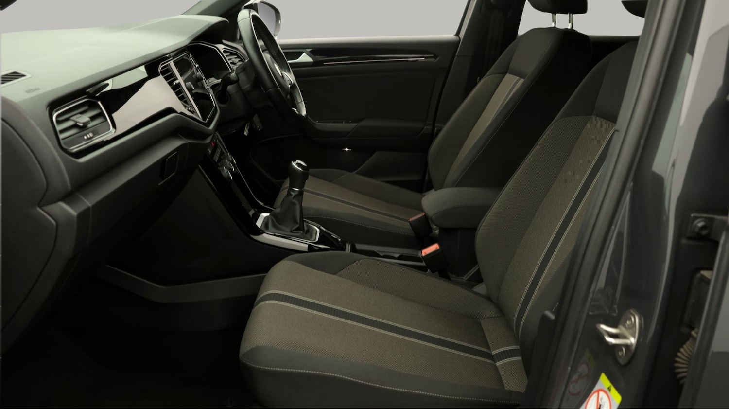 Used Volkswagen T-Roc 2022 for sale - 77719064: Photo 14