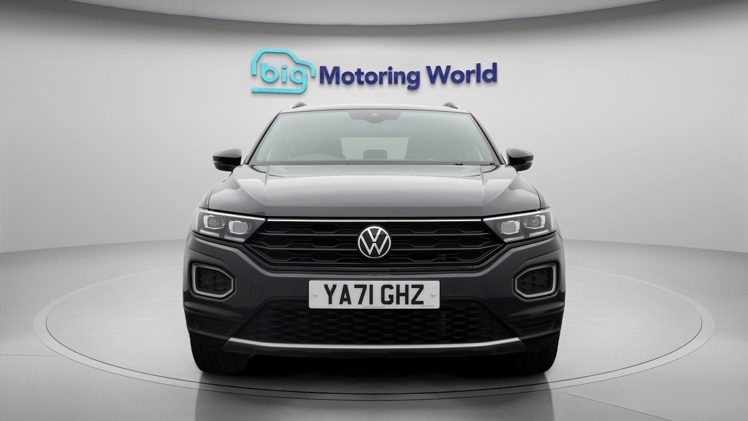 Used Volkswagen T-Roc 2022 for sale - 77719064: Photo 2