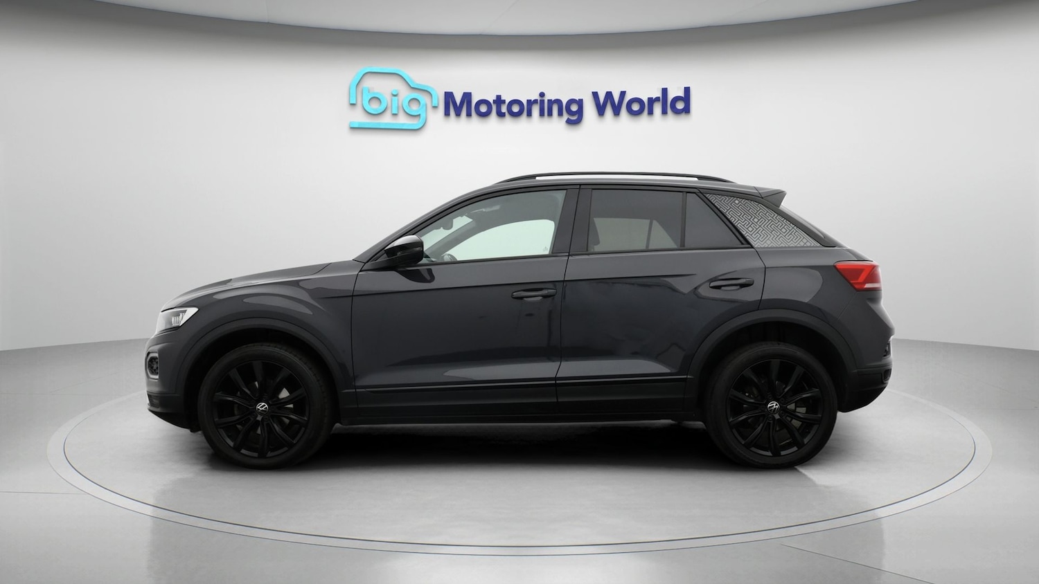 Used Volkswagen T-Roc 2022 for sale - 77719064: Photo 4