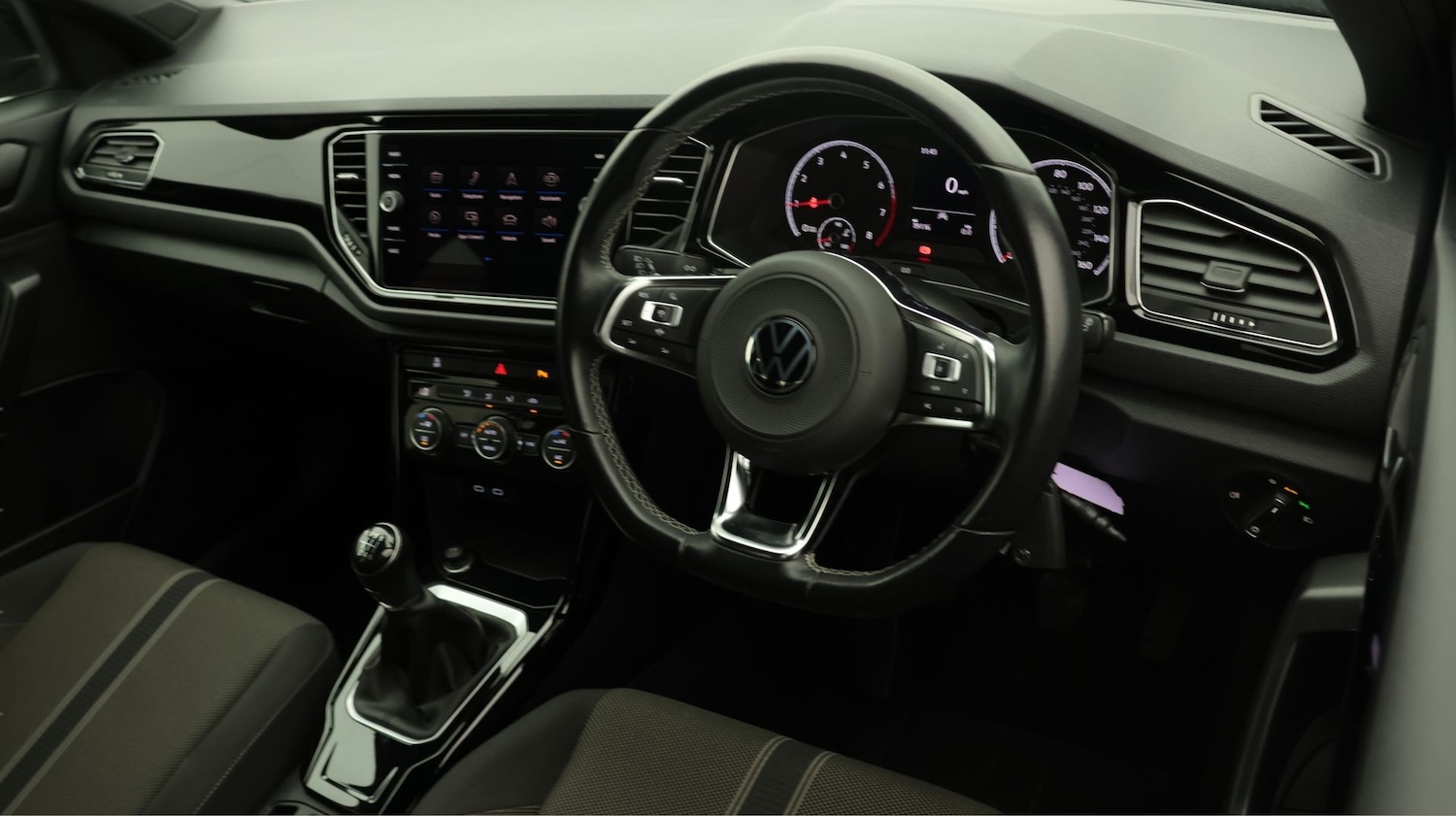 Used Volkswagen T-Roc 2022 for sale - 77719064: Photo 9