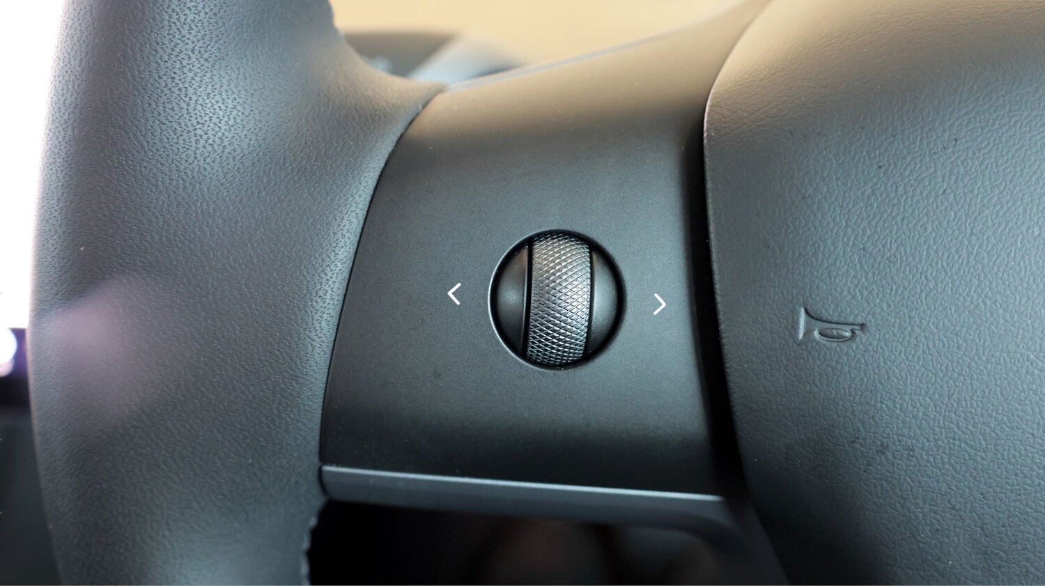 Used Tesla Model Y 2023 for sale - 77852706: Photo 20