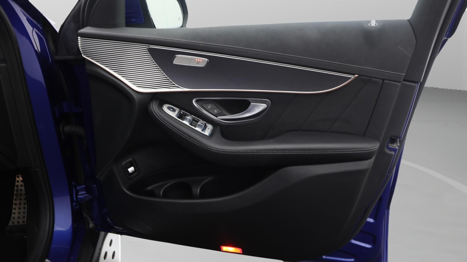 Used Mercedes-Benz EQC 2022 for sale - 76549836: Photo 16