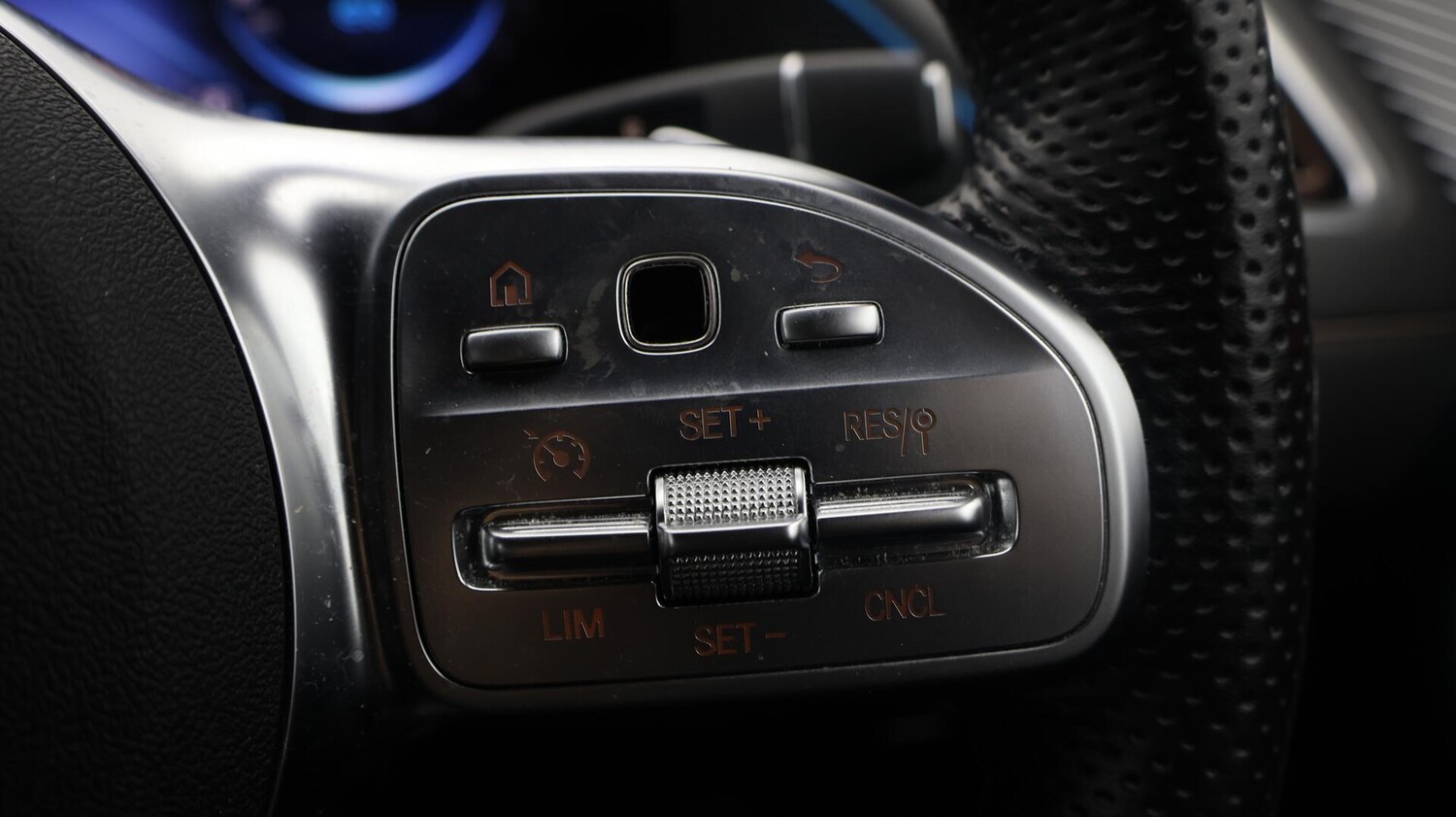 Used Mercedes-Benz EQC 2022 for sale - 76549836: Photo 25