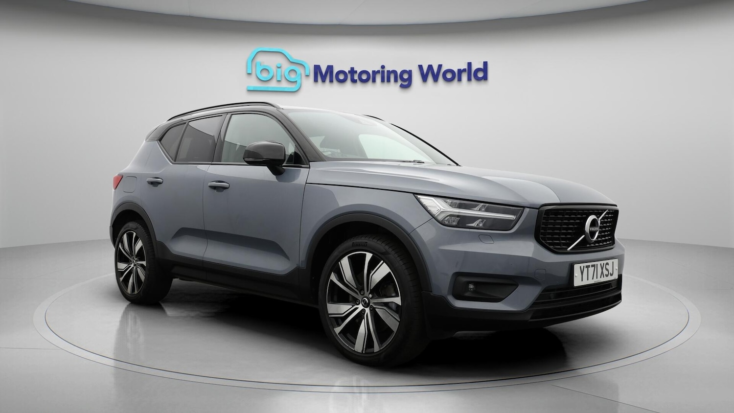 Used Volvo XC40 2021 for sale - 76371669: Photo 2