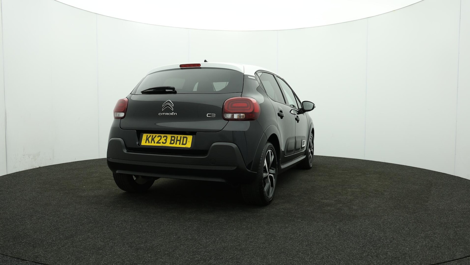 Vehicle 83