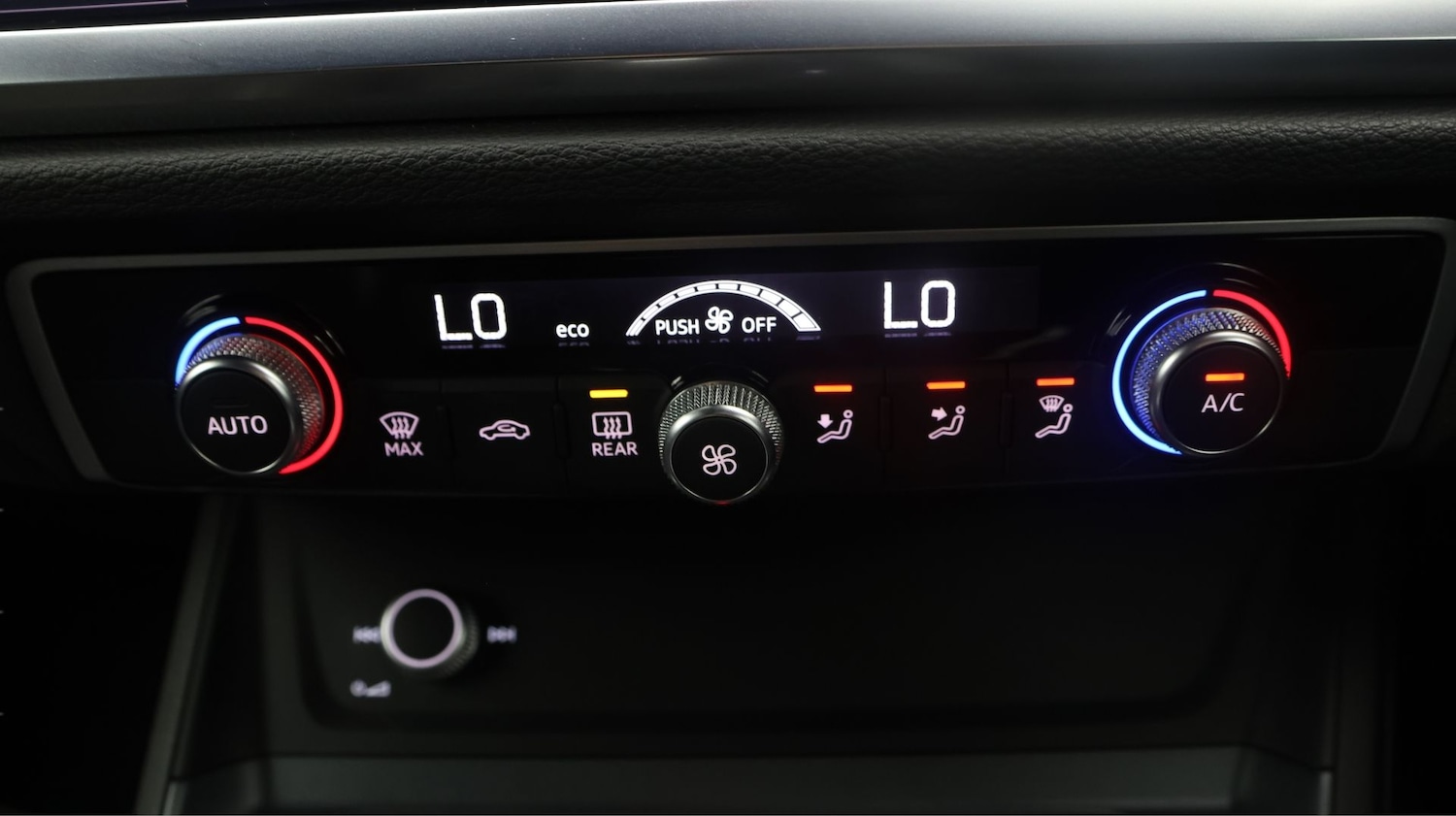 Used Audi Q3 2020 for sale - 77285395: Photo 12