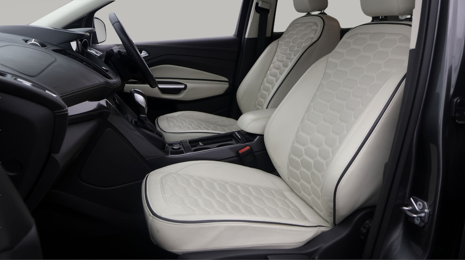 Used Ford Kuga 2019 for sale - 77231351: Photo 14