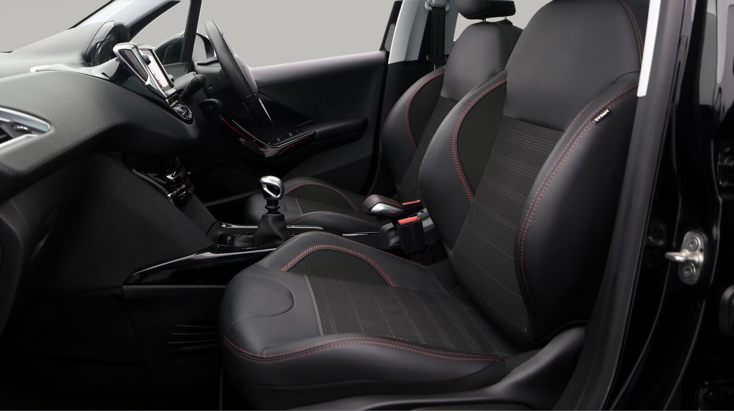 Used Peugeot 2008 2019 for sale - 77182138: Photo 14