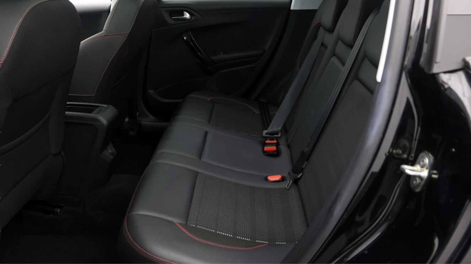 Used Peugeot 2008 2019 for sale - 77182138: Photo 16