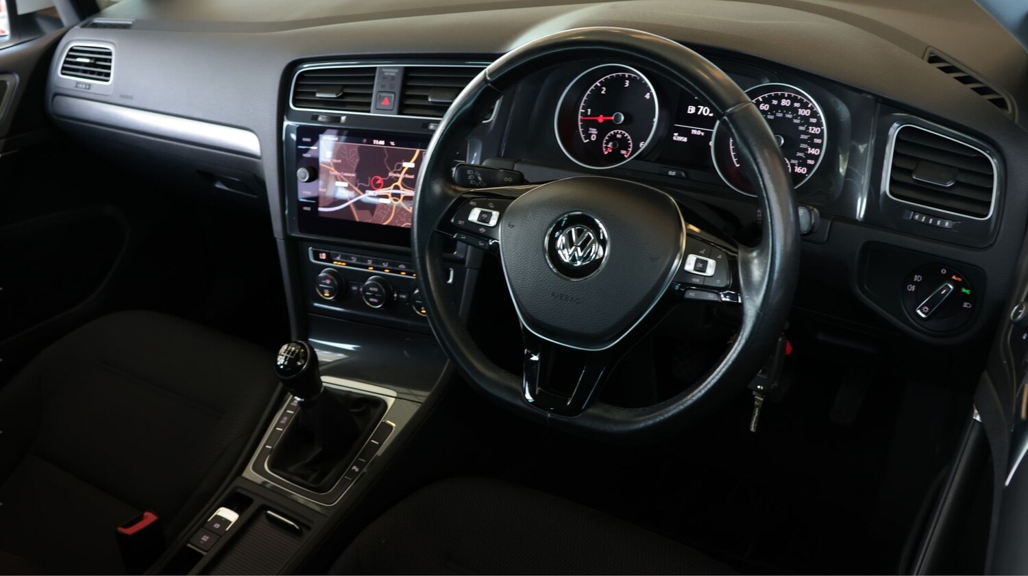 Used Volkswagen Golf 2020 for sale - 77947210: Photo 9