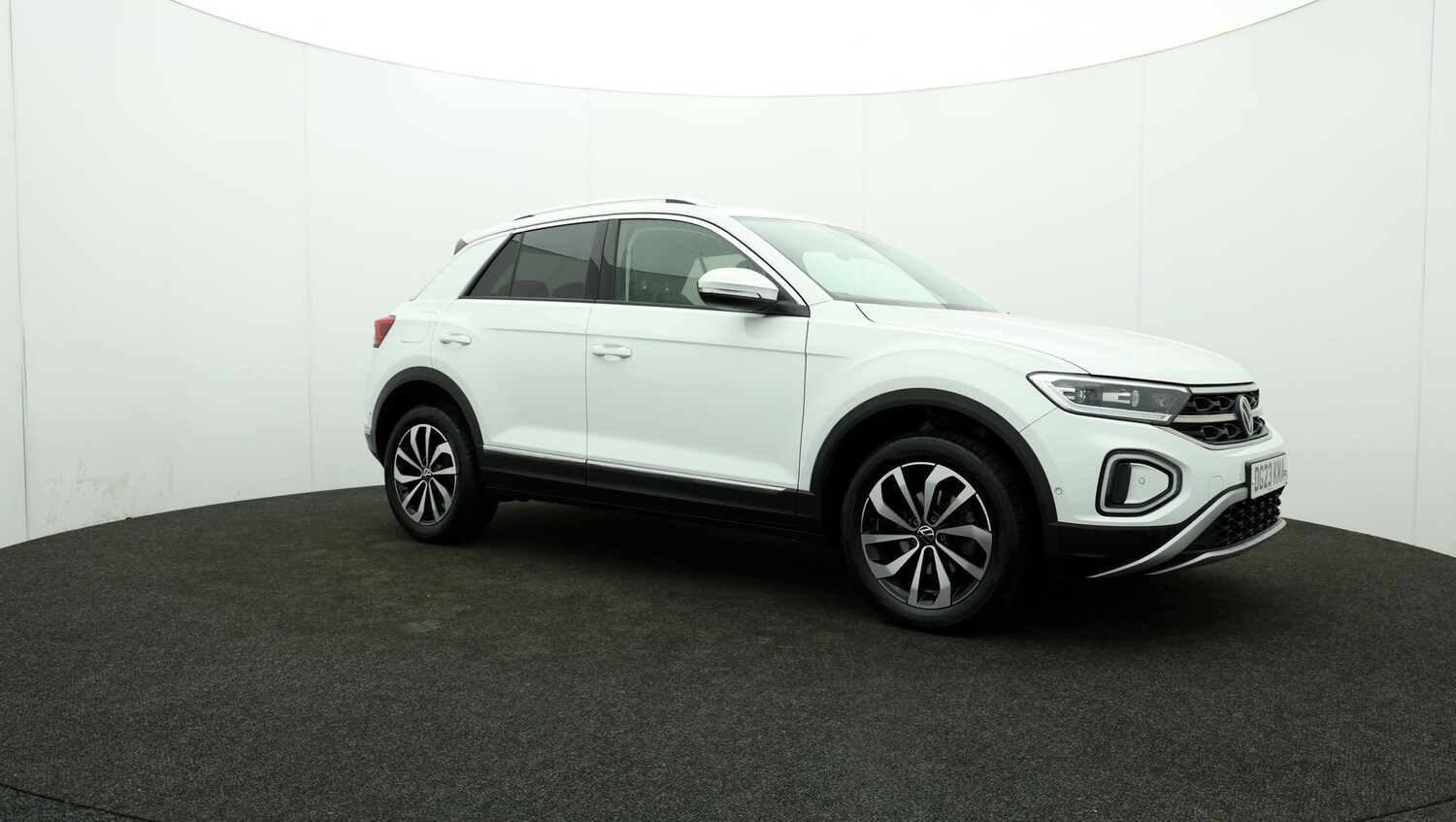 Used Volkswagen T-Roc for sale - 76811221: Photo 41
