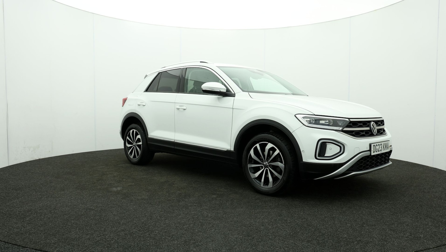 Used Volkswagen T-Roc for sale - 76811221: Photo 42