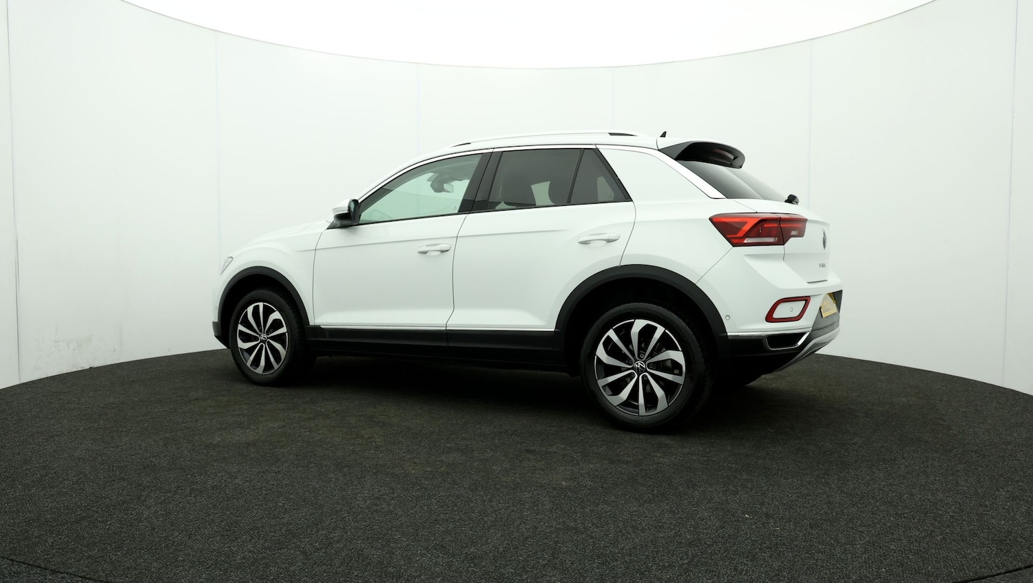 Used Volkswagen T-Roc for sale - 76811221: Photo 68