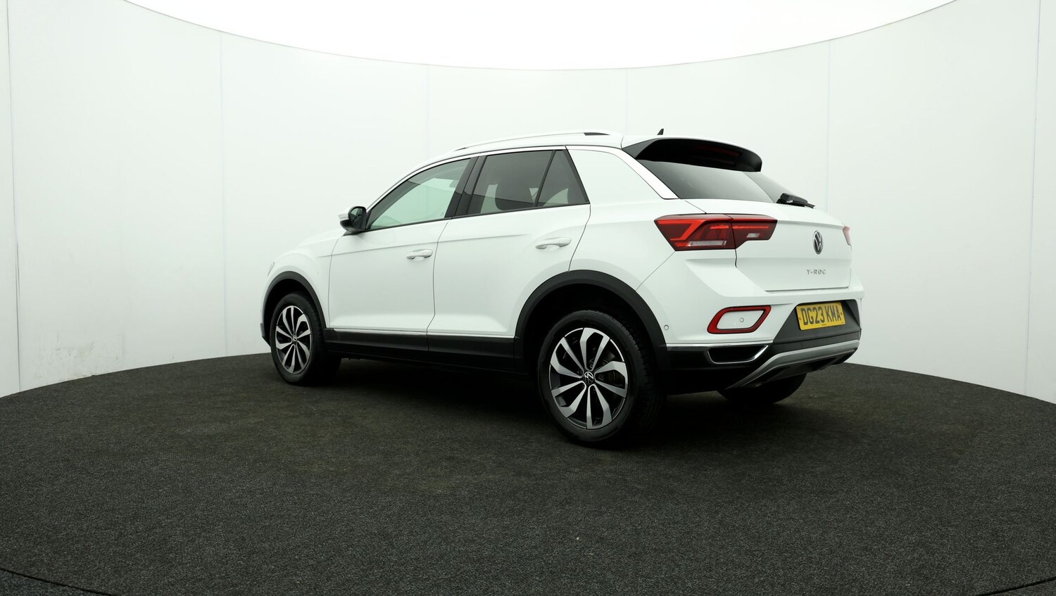 Used Volkswagen T-Roc for sale - 76811221: Photo 70