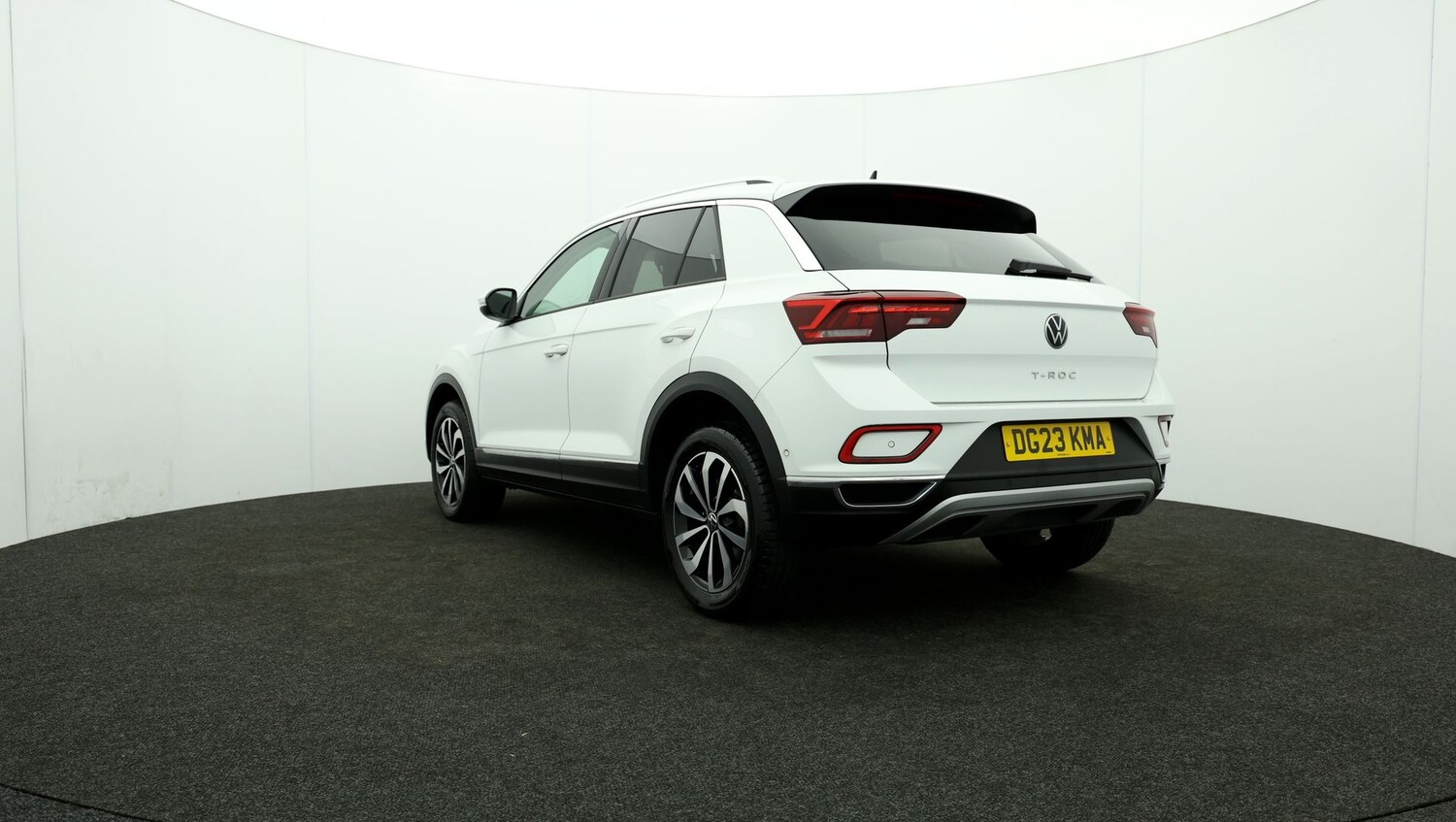 Used Volkswagen T-Roc for sale - 76811221: Photo 73