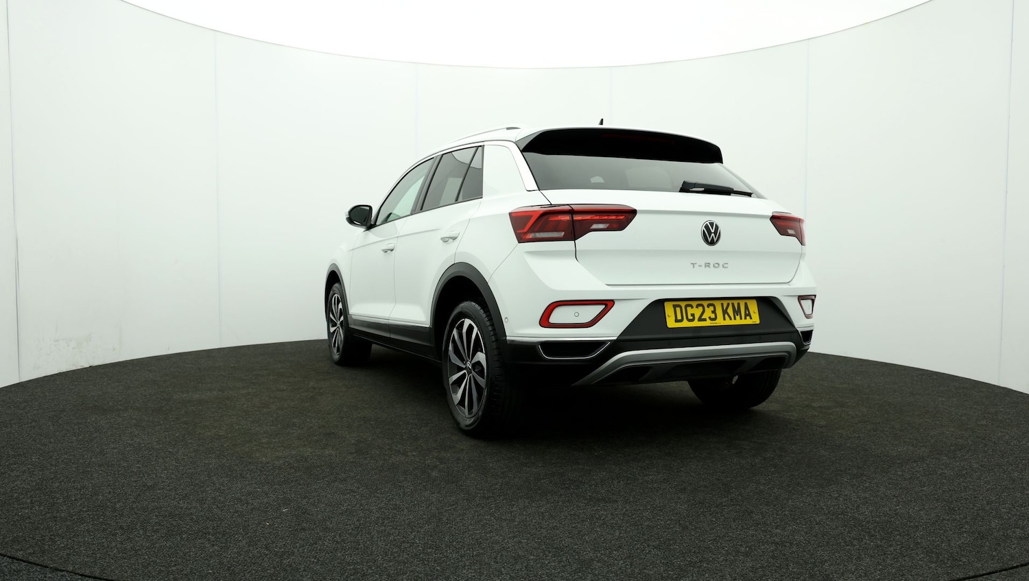 Used Volkswagen T-Roc for sale - 76811221: Photo 74