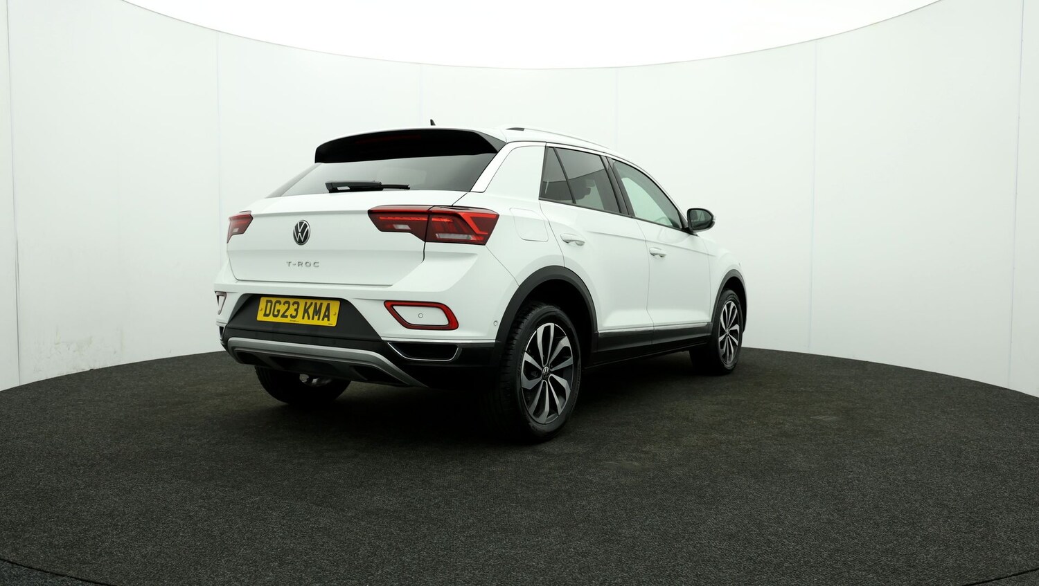 Used Volkswagen T-Roc for sale - 76811221: Photo 77