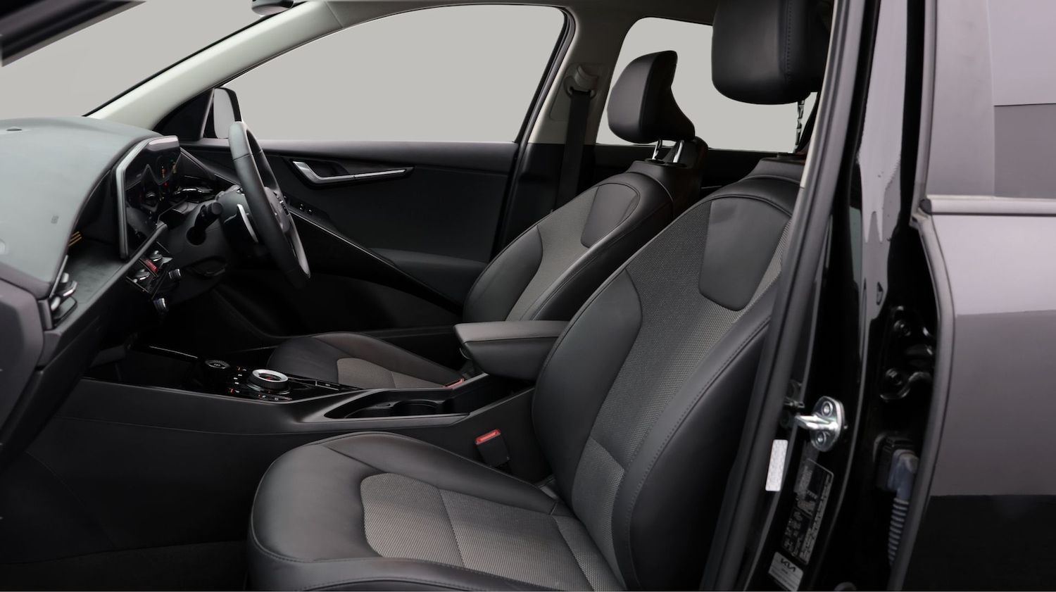 Used Kia Niro 2023 for sale - 77746114: Photo 14