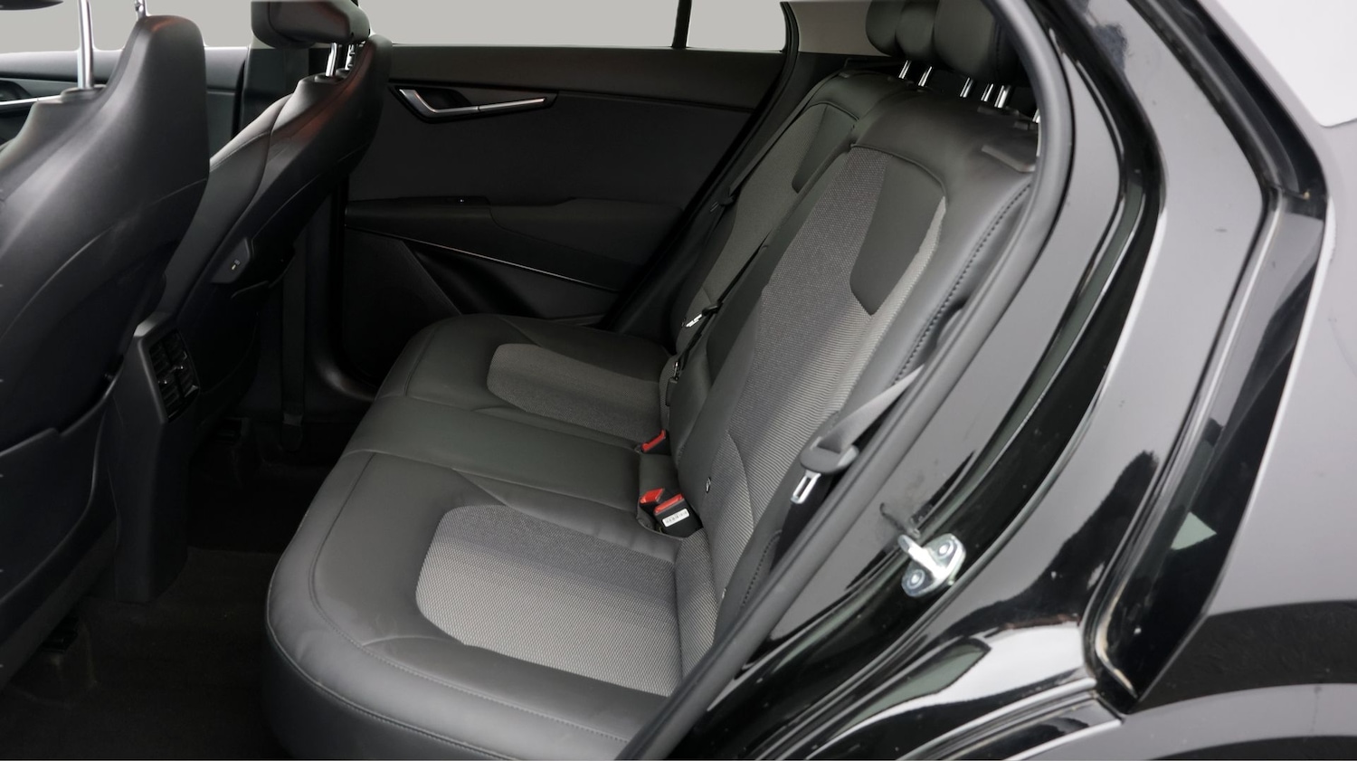 Used Kia Niro 2023 for sale - 77746114: Photo 16