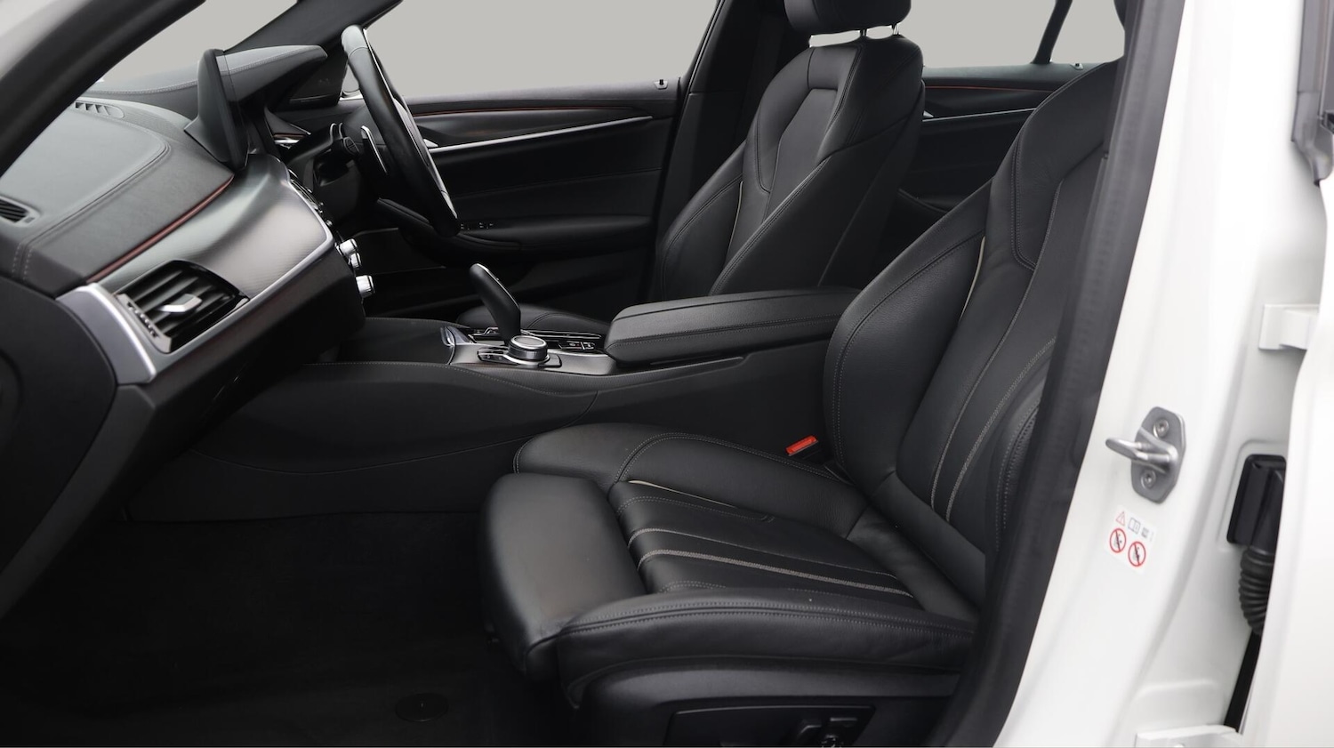 Used BMW 5 Series 2022 for sale - 76109233: Photo 14