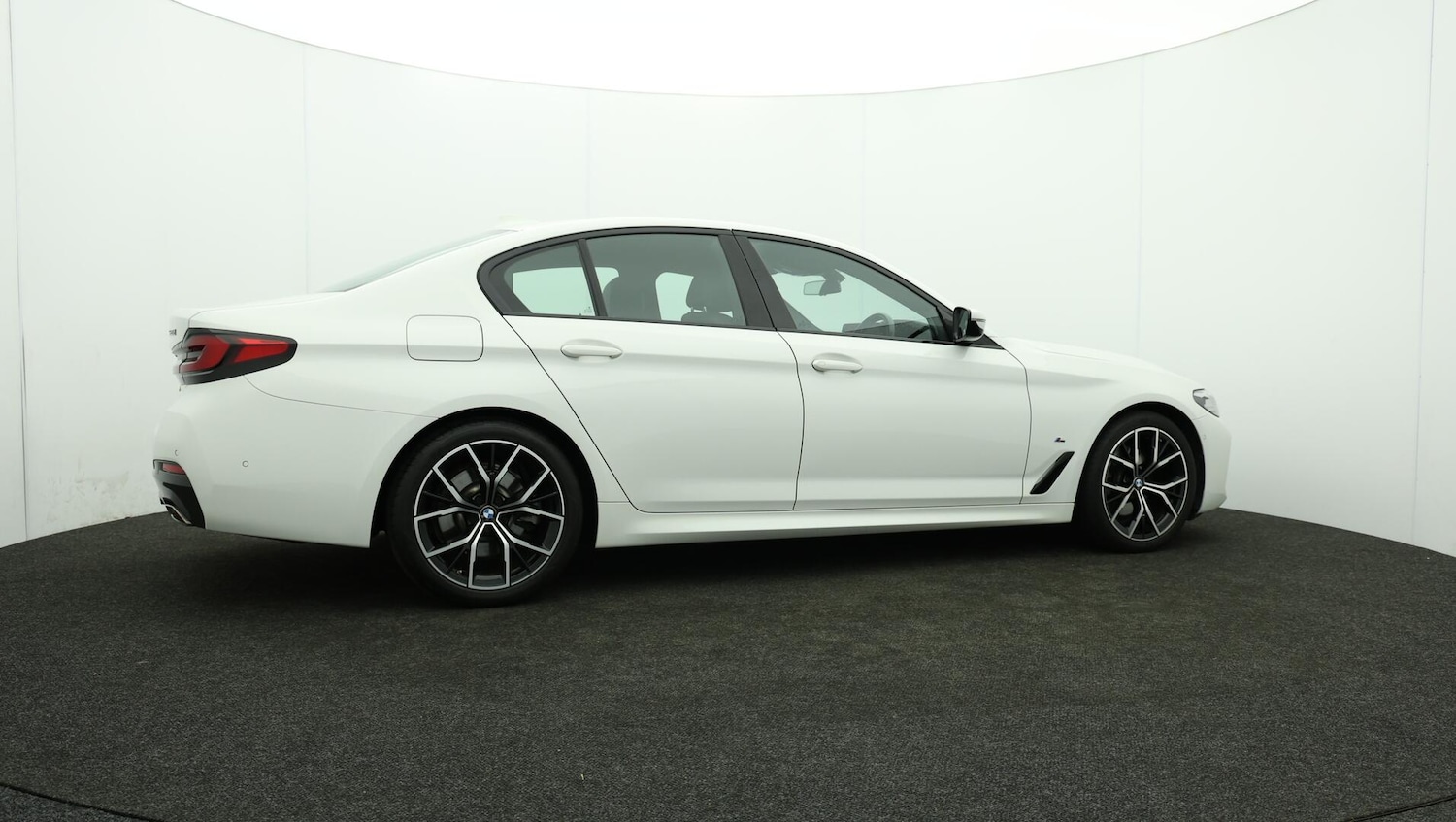 Used BMW 5 Series 2022 for sale - 76109233: Photo 41