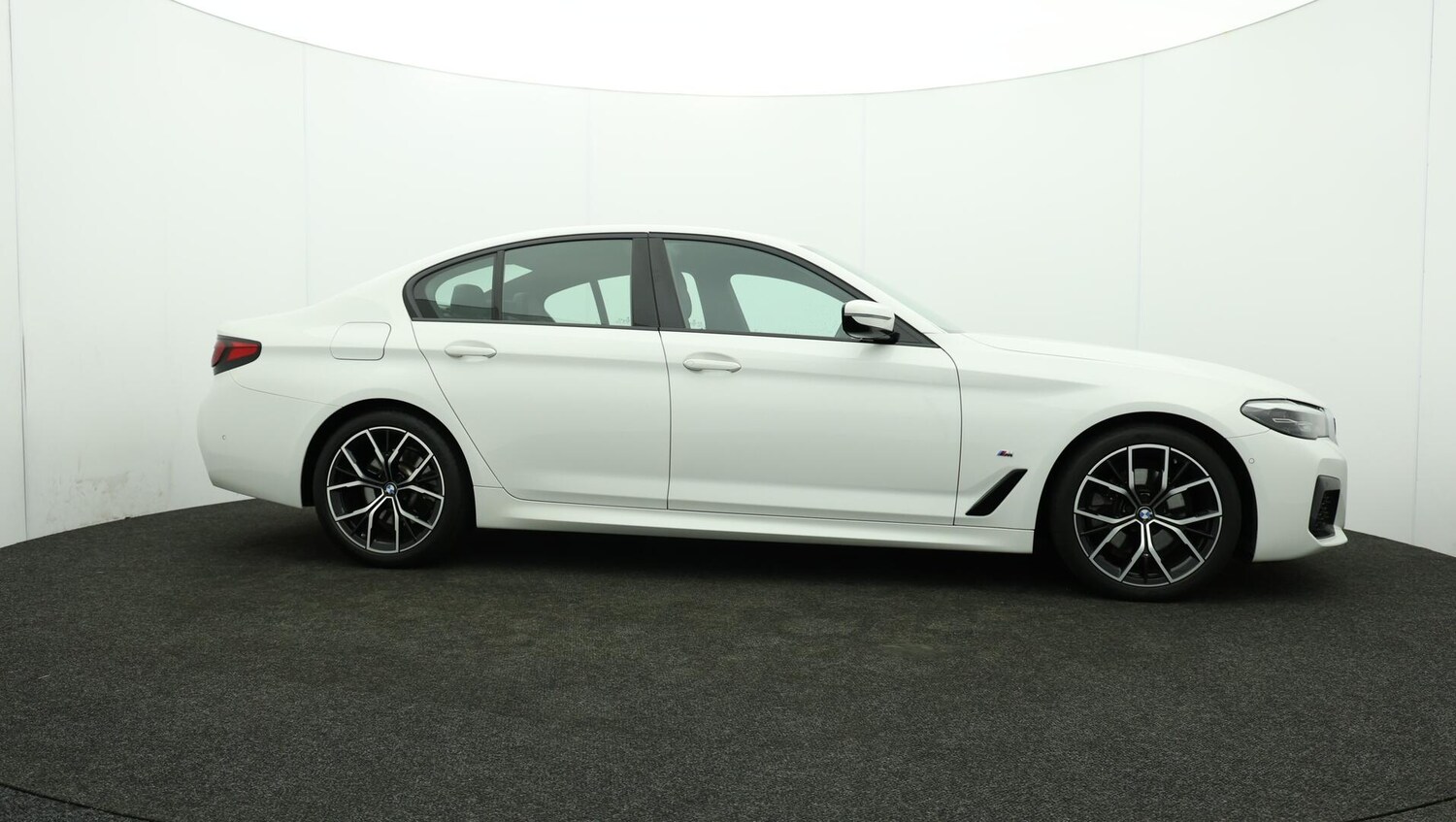 Used BMW 5 Series 2022 for sale - 76109233: Photo 46
