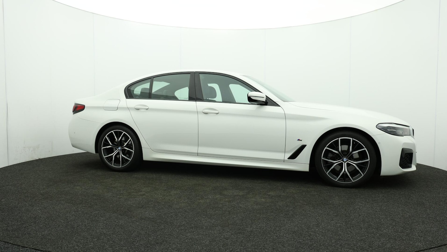 Used BMW 5 Series 2022 for sale - 76109233: Photo 47