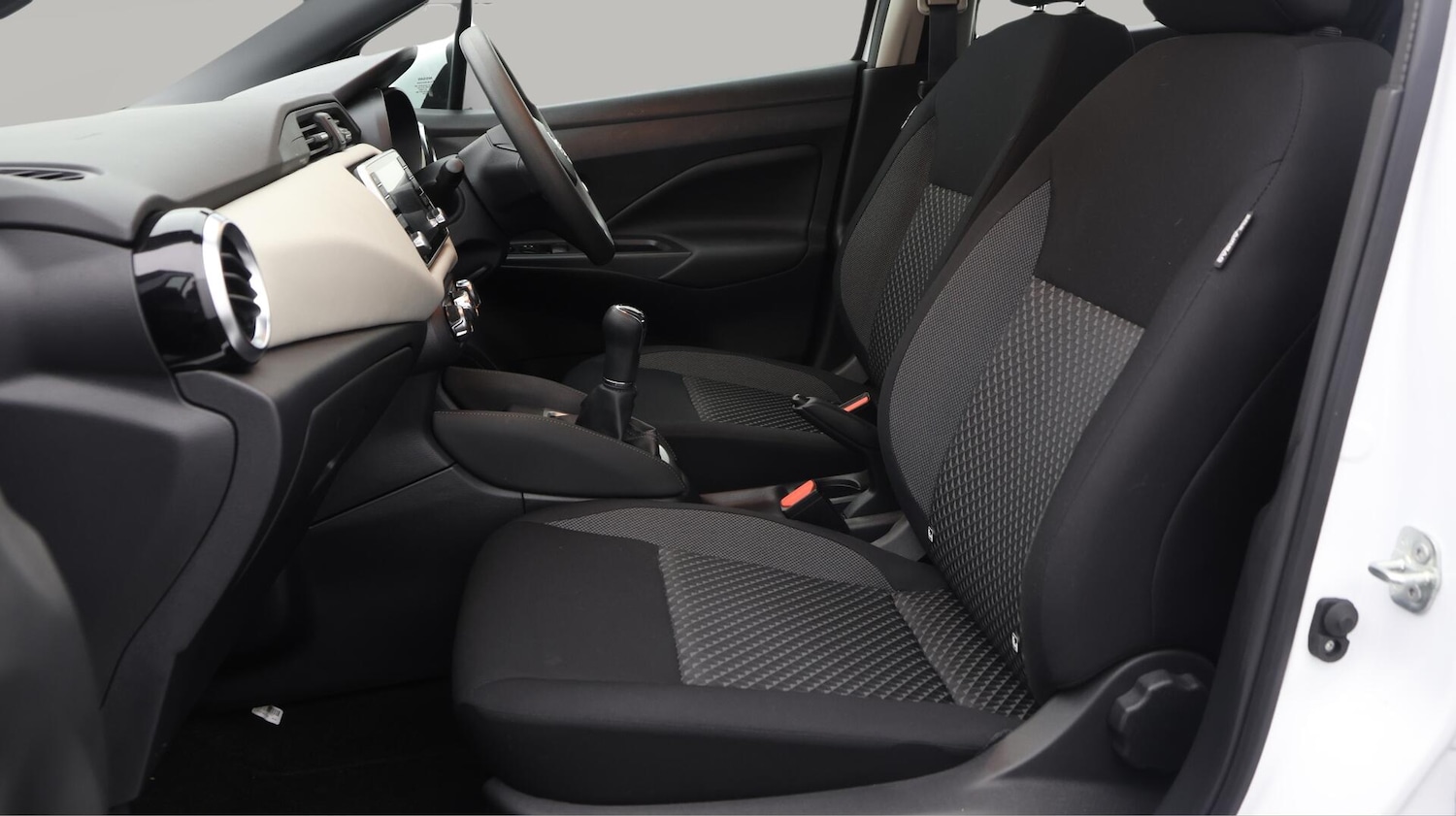 Used Nissan Micra 2022 for sale - 76381137: Photo 14