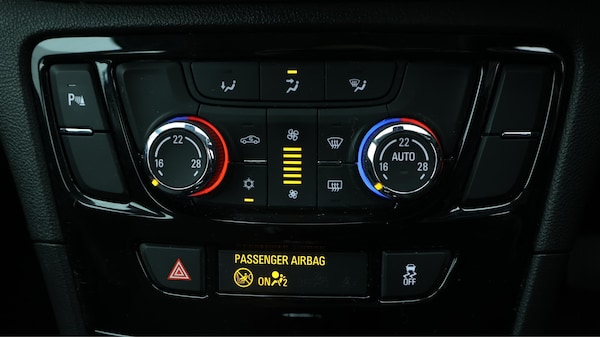 Used Vauxhall Mokka X 2017 for sale - 76084651: Photo 13