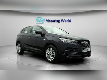 Used Vauxhall Grandland X 2019 for sale - 75989834: Photo 2