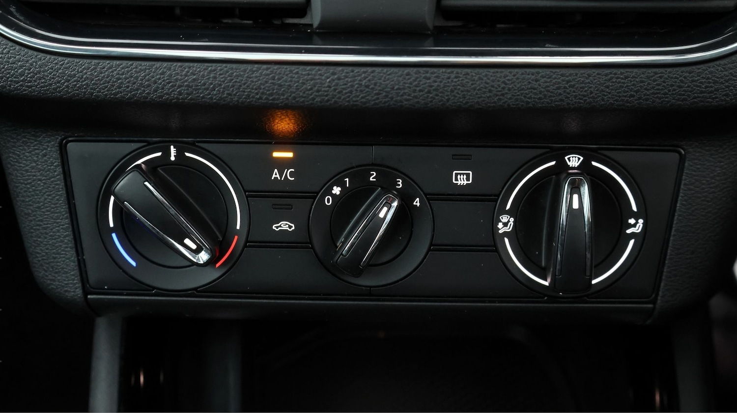 Used Skoda Kamiq 2023 for sale - 78106093: Photo 12