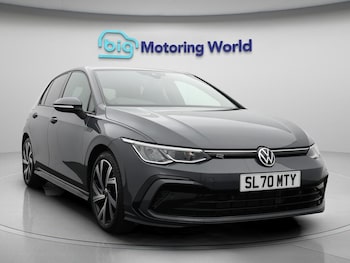 Volkswagen - Golf