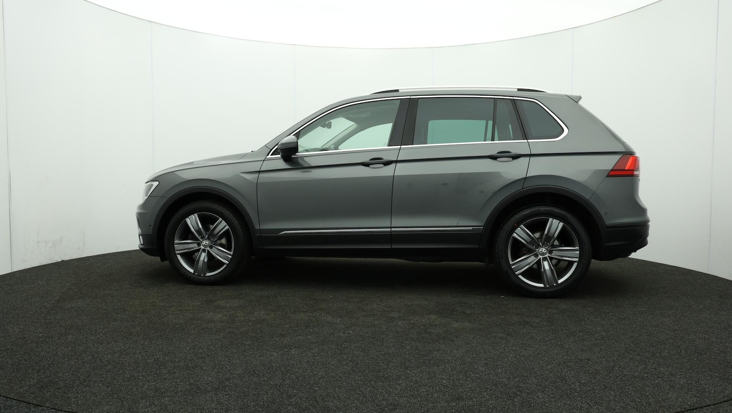 Used Volkswagen Tiguan for sale - 76728806: Photo 75
