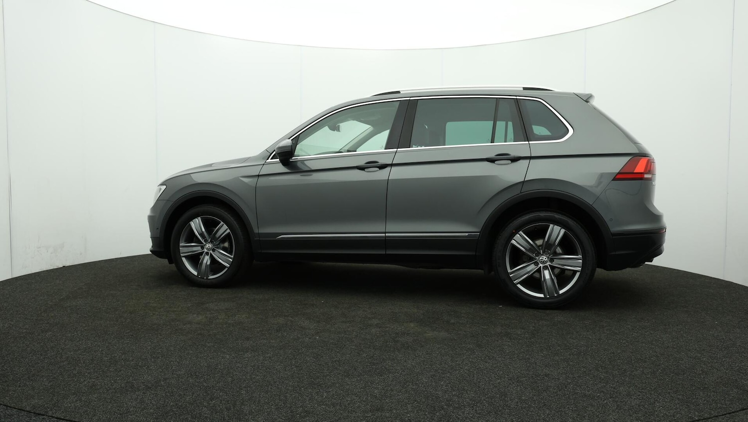 Used Volkswagen Tiguan for sale - 76728806: Photo 76