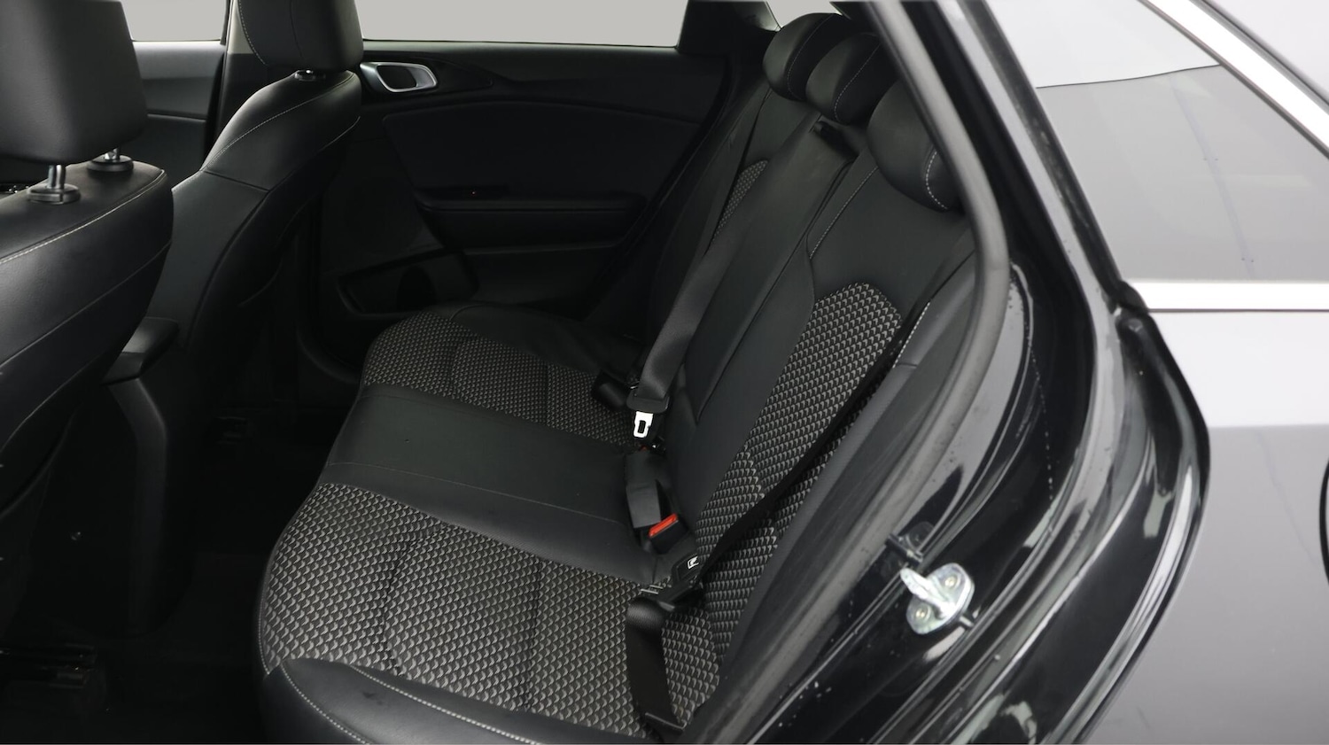 Used Kia Ceed 2022 for sale - 76659309: Photo 17