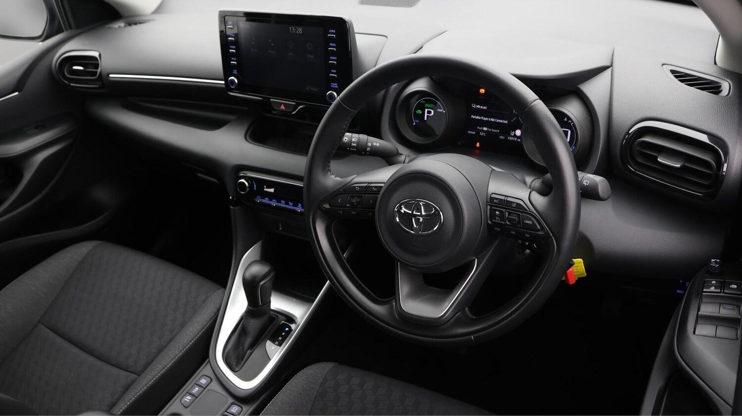 Used Toyota Yaris 2022 for sale - 75905751: Photo 10