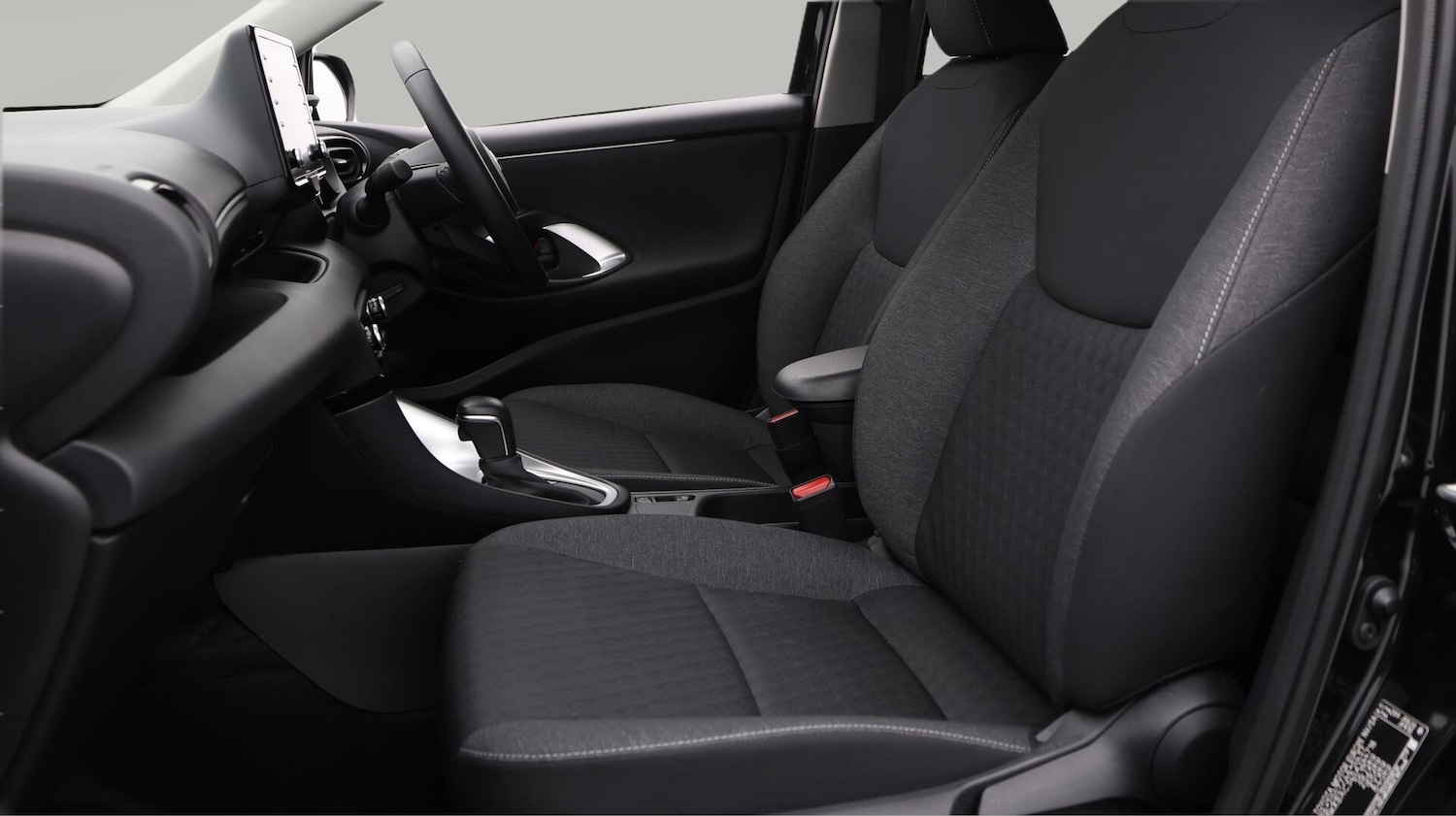 Used Toyota Yaris 2022 for sale - 75905751: Photo 15