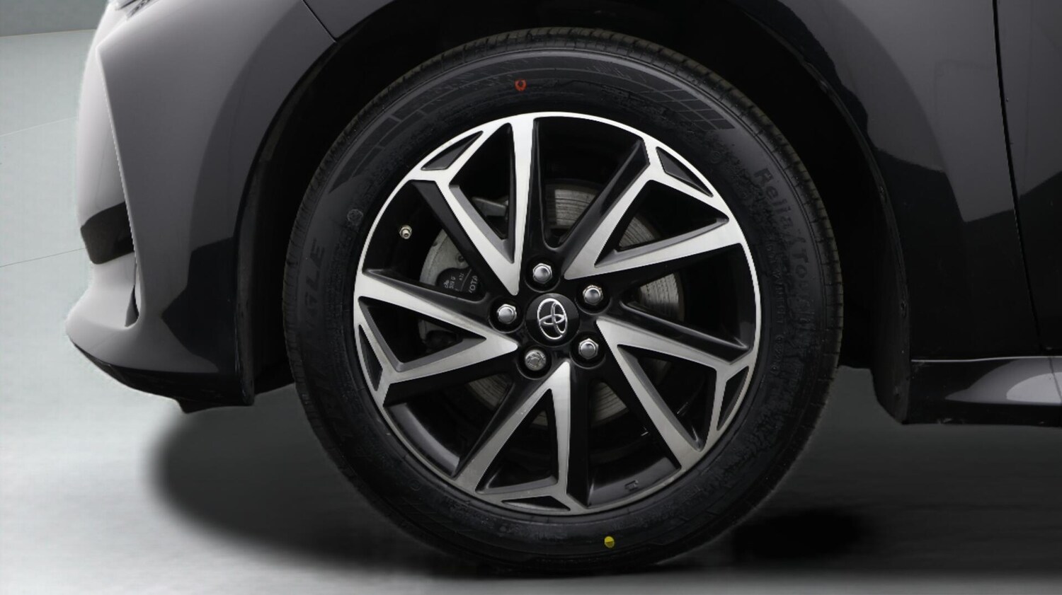 Used Toyota Yaris 2022 for sale - 75905751: Photo 19
