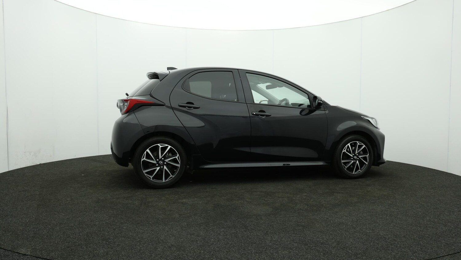 Used Toyota Yaris 2022 for sale - 75905751: Photo 41