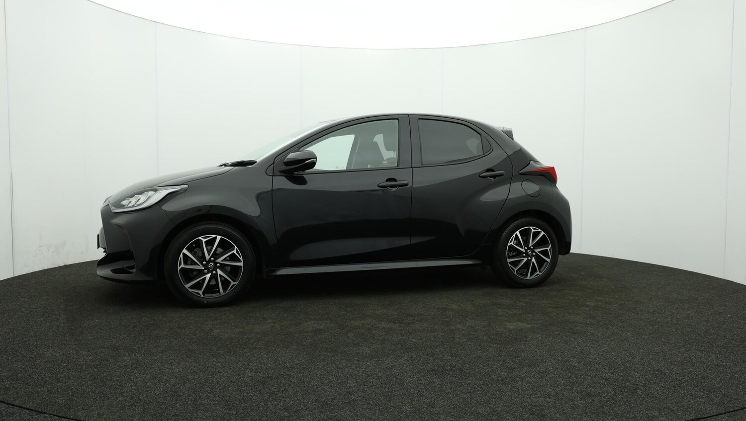 Used Toyota Yaris 2022 for sale - 75905751: Photo 75