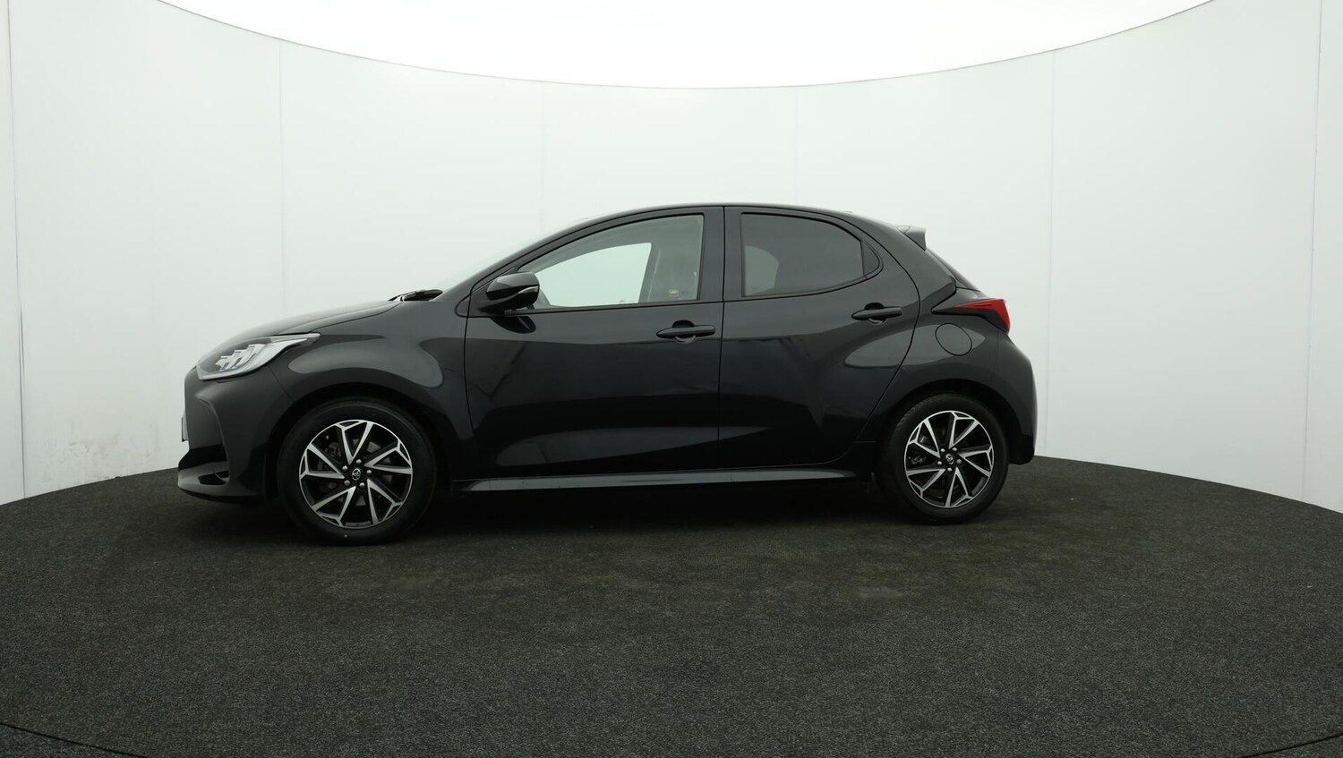 Used Toyota Yaris 2022 for sale - 75905751: Photo 76