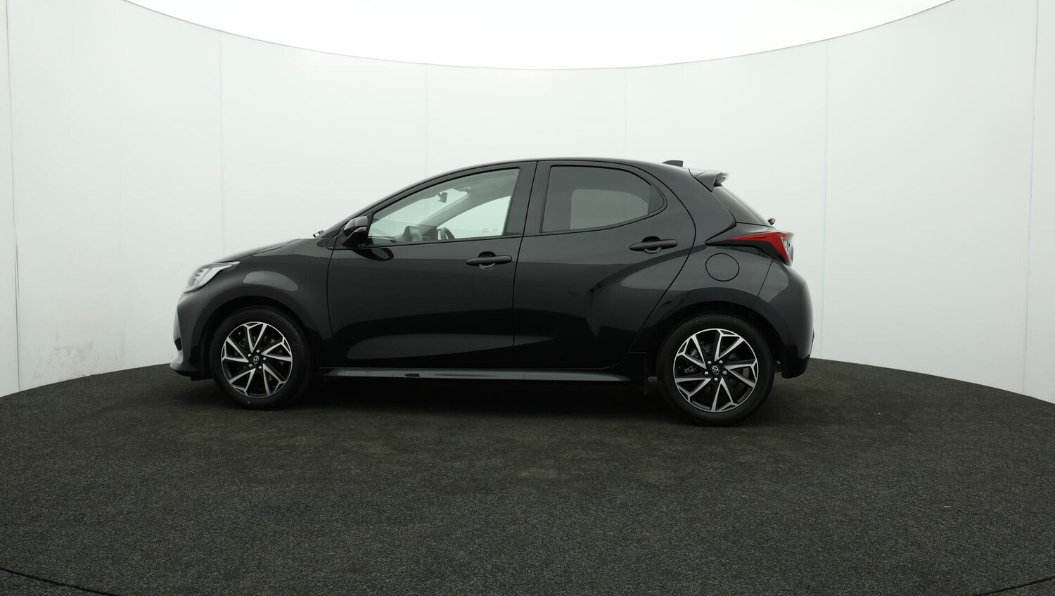 Used Toyota Yaris 2022 for sale - 75905751: Photo 79