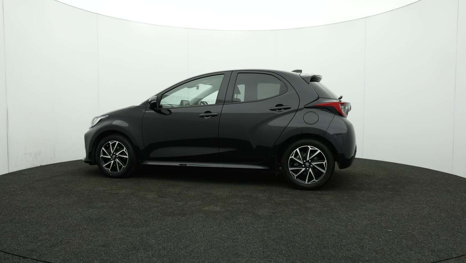 Used Toyota Yaris 2022 for sale - 75905751: Photo 80