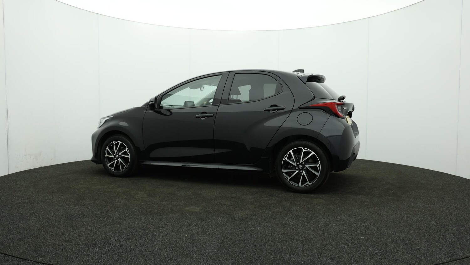 Used Toyota Yaris 2022 for sale - 75905751: Photo 81