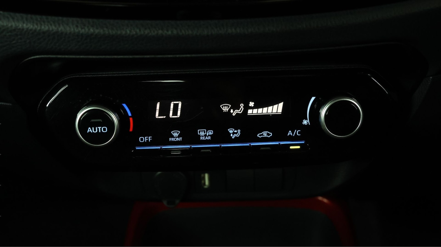 Used Toyota Aygo X 2023 for sale - 77371055: Photo 12