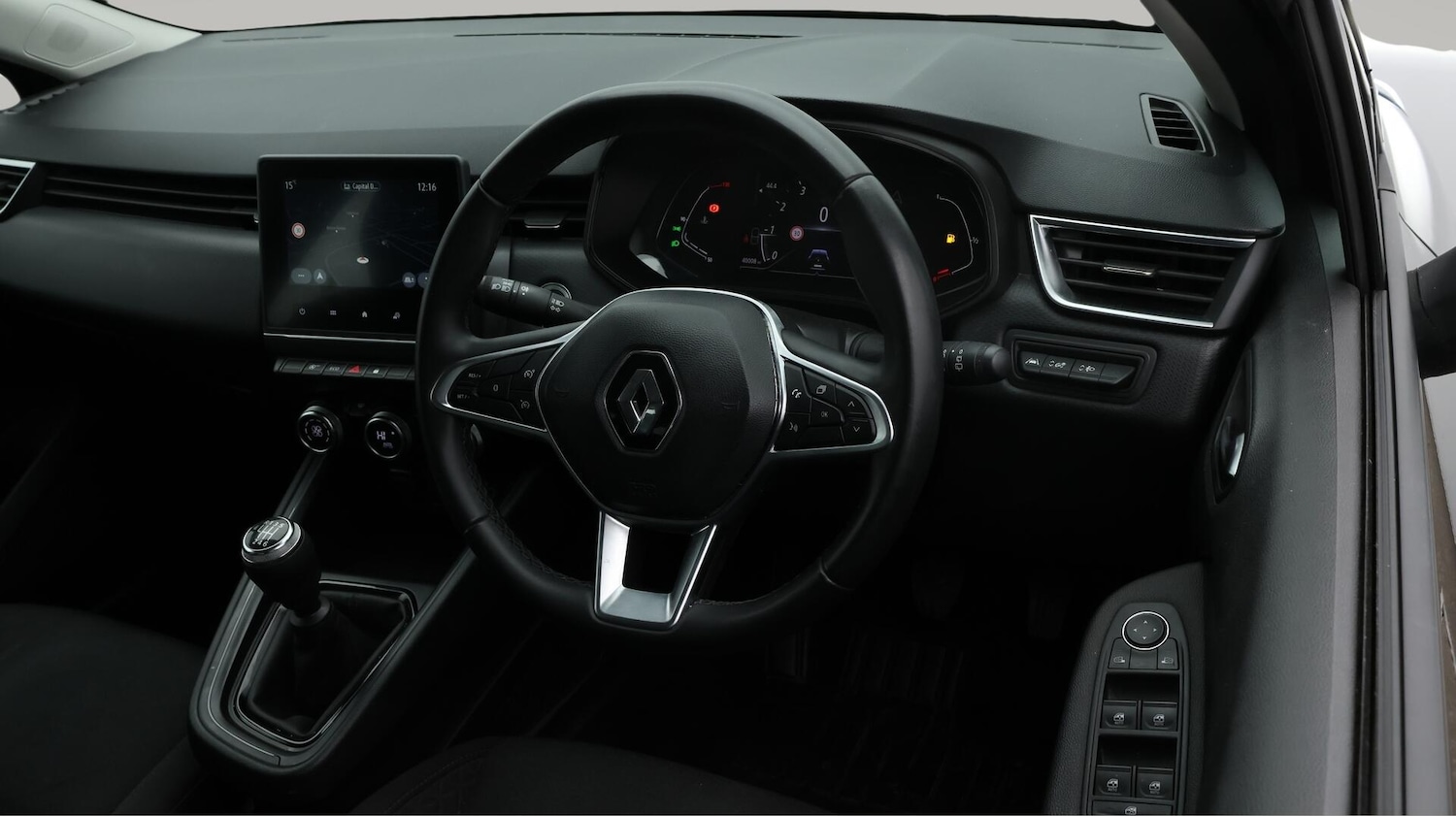 Used Renault Clio 2023 for sale - 76432000: Photo 10